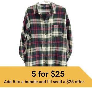 UK 2 LA, plaid flannel dress with pockets. Red and green.